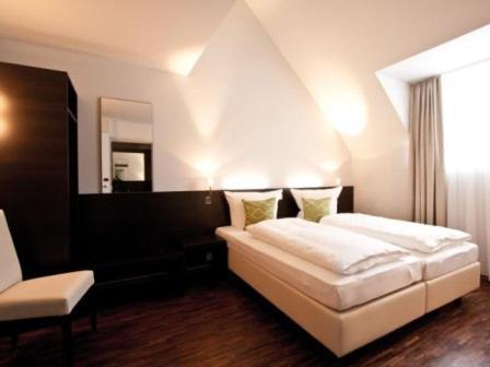 Art Hotel Lauterbach Kaiserslautern Oda fotoğraf